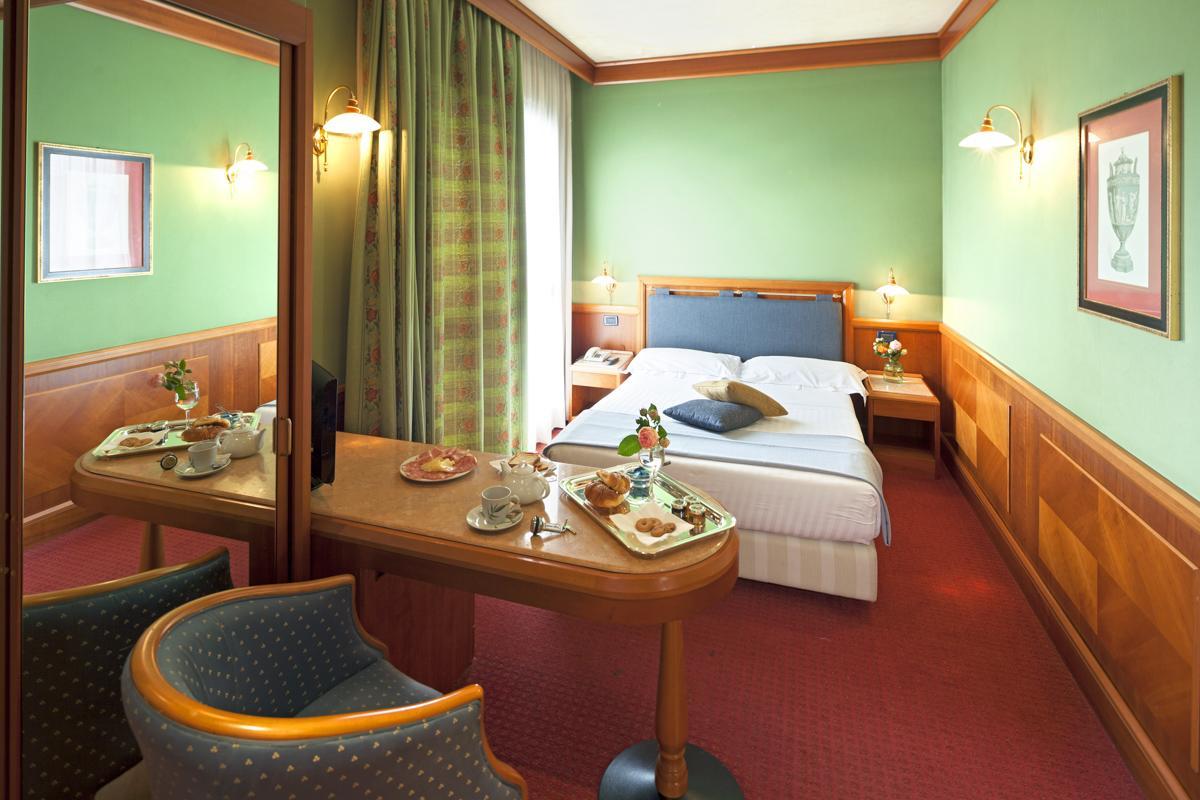 Arosio Hotel מראה חיצוני תמונה