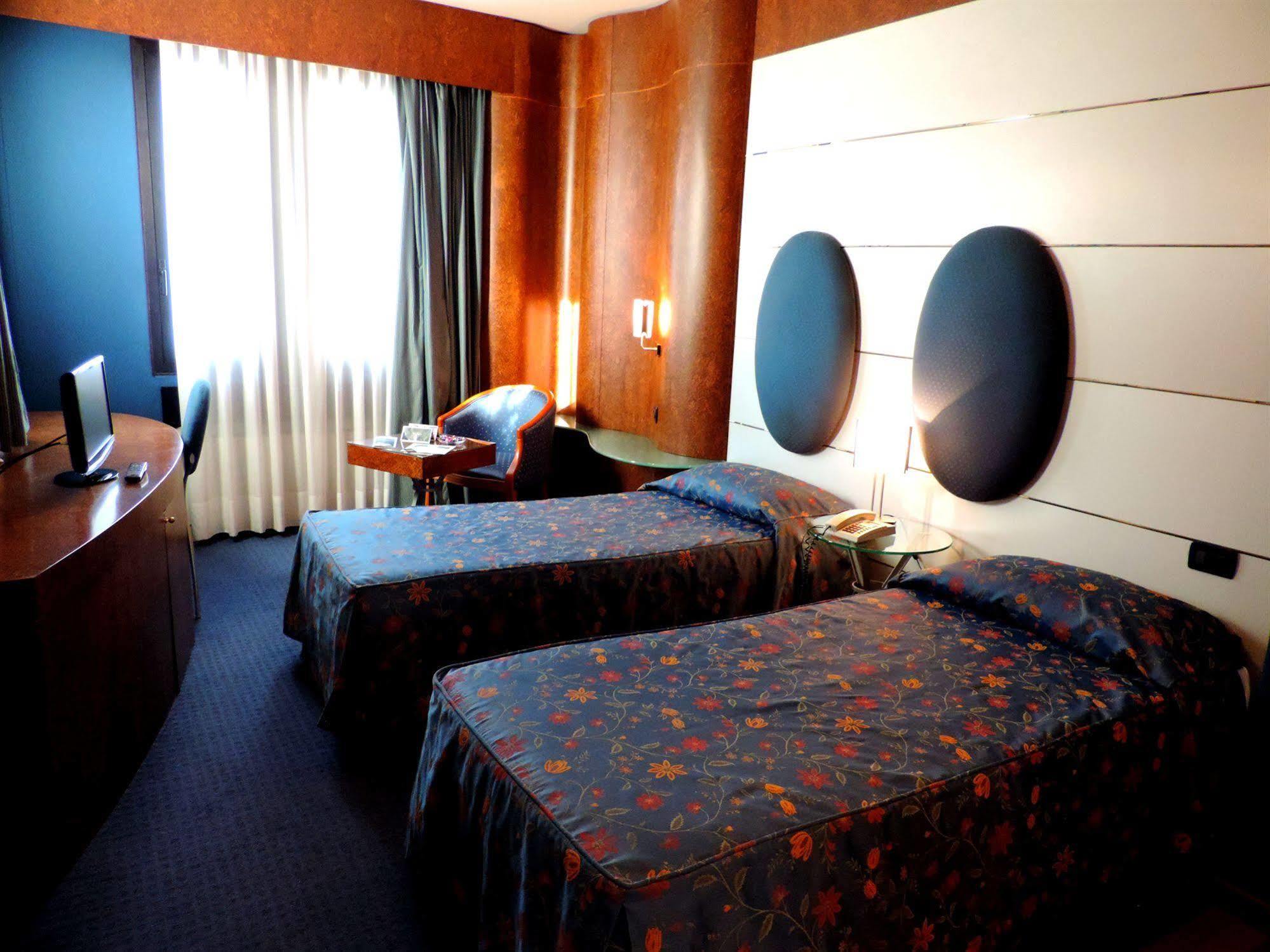 Arosio Hotel מראה חיצוני תמונה